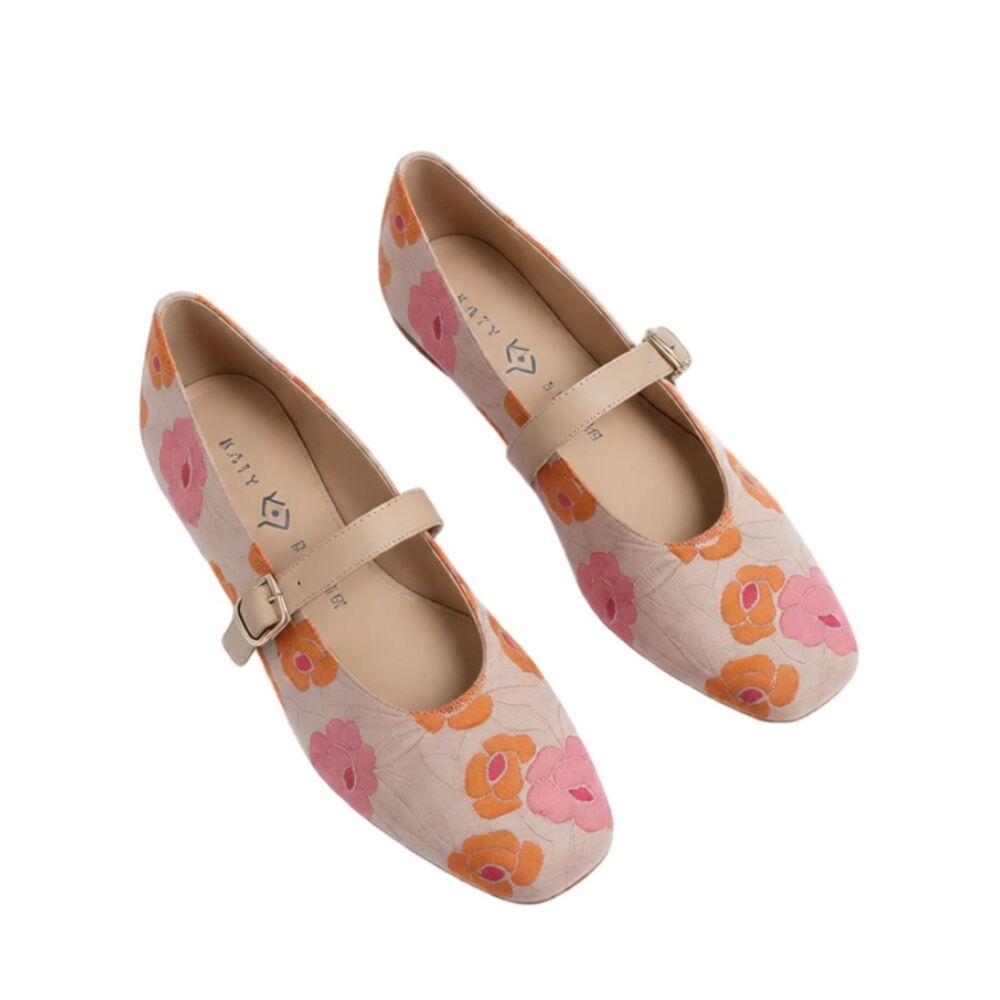 Katy Perry MJ ballet style shoes size 6 NWT